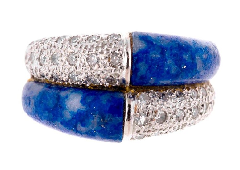White gold gadrooned ring set with diamond pavings and lapis...