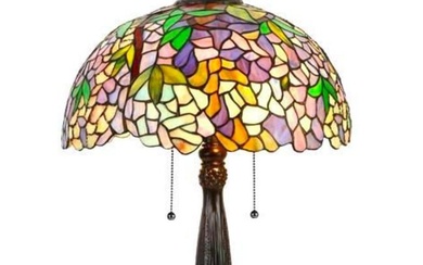 Wisteria Stained Art Glass Table Lamp