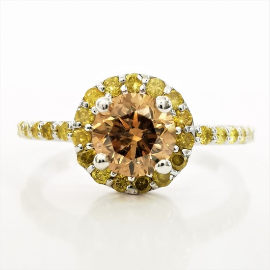 0.62 ct fancy deep brown & 0.38 ct fancy vivid yellow diamonds designer halo ring - 14 kt. White gold - Ring - 0.62 ct Diamond - Diamonds, AIG Certified No Reserve