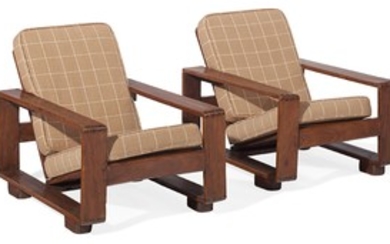 A PAIR OF FRENCH WALNUT CHILD'S CHAIRS, MID-20TH CENTURY