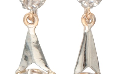 14K Bicolour gold earrings with rose cut diamond.