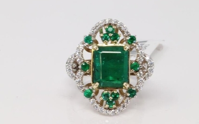14KT Emerald | Diamond Ring 3.92ct