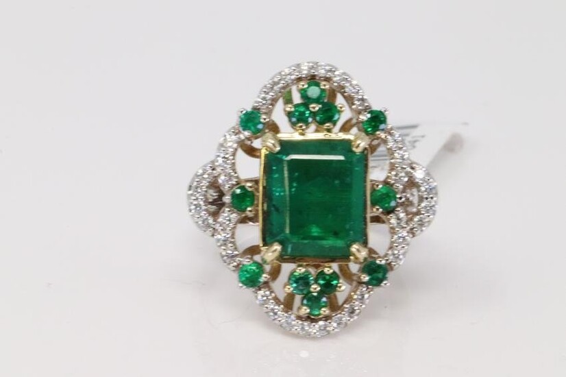 14KT Emerald | Diamond Ring 3.92ct