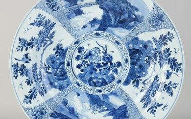 17th-18th century Chinese Kang Xi dish, Ã˜ 38 cm.