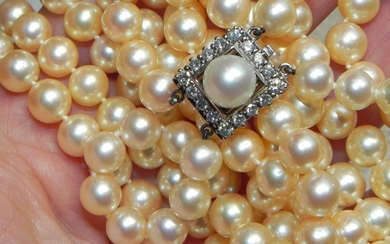 18 kt. Gold, 6.8-7.4 mm - 2-row Akoya pearl necklace with brilliants - 0.80 ct