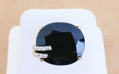 18 kt. Yellow gold - Ring - 21.55 ct Sapphire - Diamond