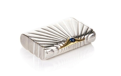 18K WHITE GOLD PILL BOX WITH SAPPHIRE, 43g