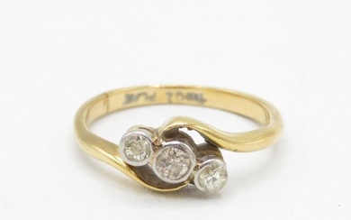 18ct gold vintage diamond three stone cross-over ring (2.4g)...