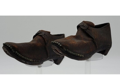 18th Century Pair Of Colonial Shoes " A CHILDS SHOE"