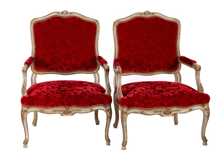 (-), 2 Louis Quinze style armchairs with polychrome...