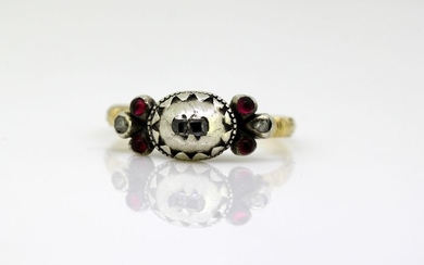 Victorian - 15 kt. Silver, Yellow gold - Ring Diamond - Rubys