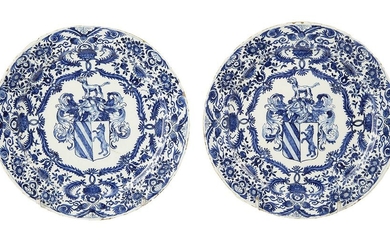 37-Delft: very nice pair of earthenware plates with...