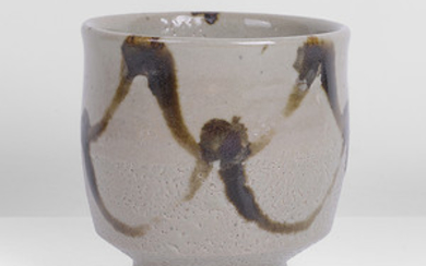 HAMADA SHINSAKU (Japanese, b.1929), Yunomi or Tea Cup