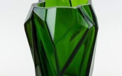 RUBA ROMBIC JUNGLE GREEN GLASS VASE Reuben Haley for Consolidated Lamp & Glass Company. Height 6.25".