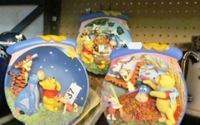 Three Winnie the Pooh plates with certificates, boxed