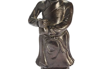 A CHINESE BRONZE STANDING FIGURE, 17TH/18TH CENTURY