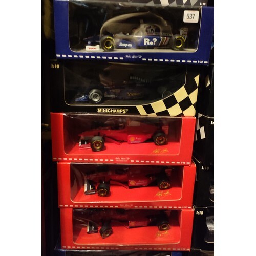 A COLLECTION OF FIVE DIECAST FORMULA 1 VEHICLES 1.18 scale i...