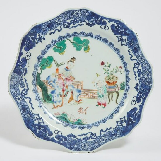 A Chinese Export Blue and White Famille Rose Plate