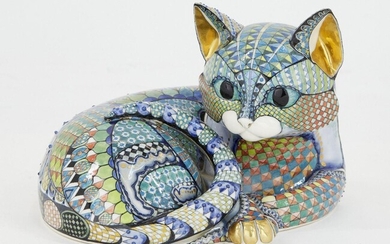 A David Burnham Smith pottery cat, porcelain, dated 2013, artist's painted monogram to base, 17cm wide