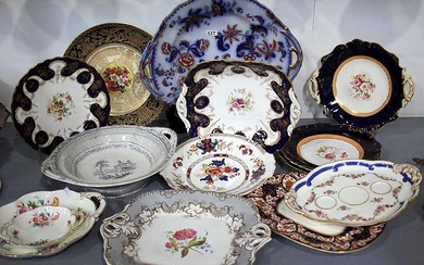 A GROUP OF ENGLISH PORCELAIN PLATES