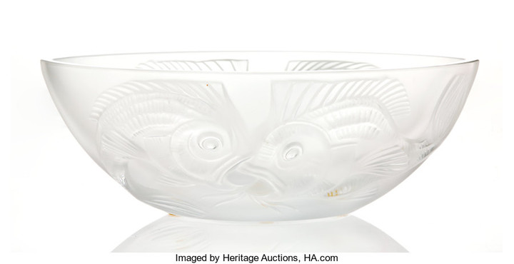 A Lalique Satin-Finished Crystal Bowl (post-1945)