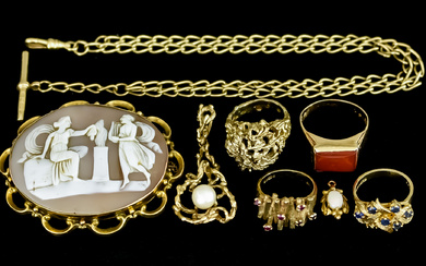 A Mixed Lot of 9ct Gold Items, comprising - an...