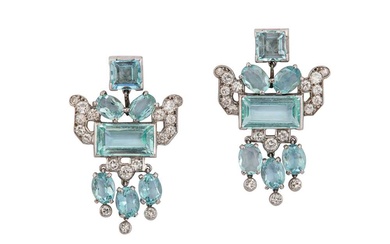 A PAIR OF AQUAMARINE AND DIAMOND PENDENT EARRINGS BY CARTIER, CIRCA 1935