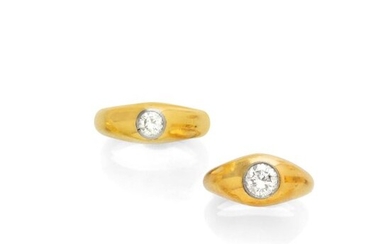 A PAIR OF DIAMOND AND GOLD RINGS, ca....