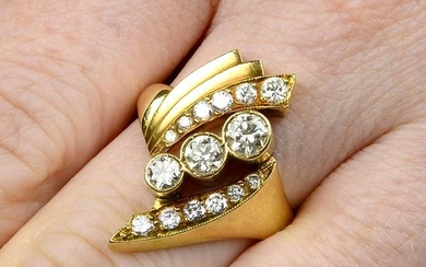 A brilliant-cut diamond crossover ring, with stepped