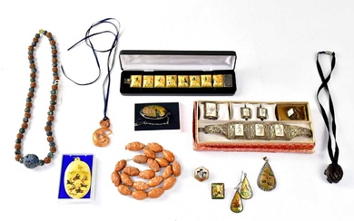 A collection of mainly Chinese and Japanese costume jewellery, to...