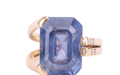 An unheated colour-change Ceylon sapphire solitaire ring, fe...