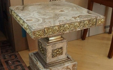 Antique Louis XVI style Pedestal