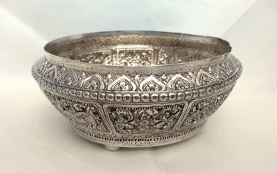 Bowl - Silver - Shan States British Colonial - Burma - Early 20th century