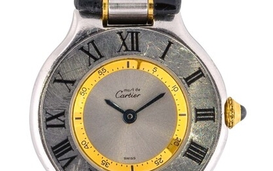 CARTIER - Montre bracelet de dame “Must 21” en acier bicolore - Cadran argenté rayonnant,...