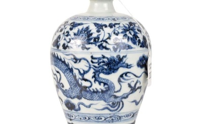 Chinese Blue & White Porcelain Meiping Vase - A porcelain Meiping or "Plum" vase with underglaze