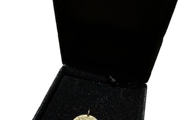 Coin pendant Yellow gold