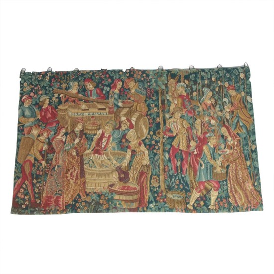 Corona Decor Co. Machine-Woven Jacquard Tapestry of a Vineyard Harvest
