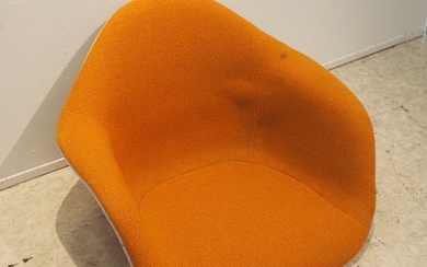 Eames Charles & Ray / Herman Miller : Coque de fauteuil, modèle Daw, dessiné en...