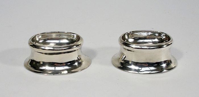 Good George II period pair of trencher salts - .925 silver - Edward Wood, London - England - 1734
