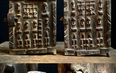 Granary doors - Dogon - Mali (No Reserve Price)