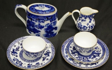 Group of various blue & white tea wares