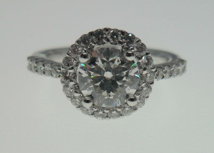 Handgemaakte Halo Pavé Solitair Ring - 18 kt. White gold - Ring - 1.01 ct Diamond - Diamond