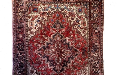 Heriz - Carpet - 270 cm - 192 cm