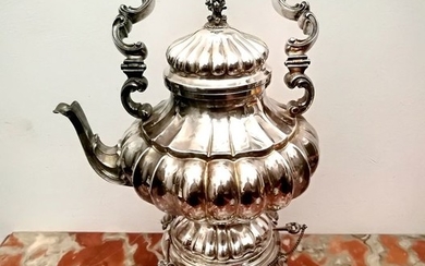 Important Samovar or Kettle on Stand - .800 silver - Italy - Second half 20th century