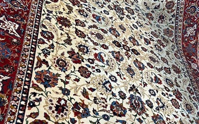 Isphahan - Carpet - 367 cm - 260 cm