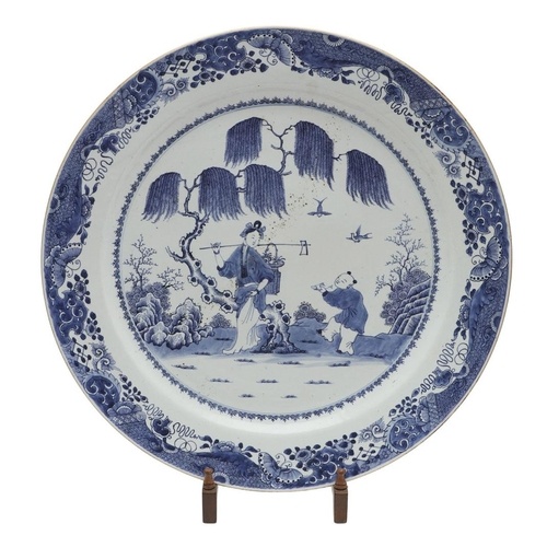 LARGE CHINESE PORCELAIN BLUE AND WHITE EXPORT CHARGER, QIANL...