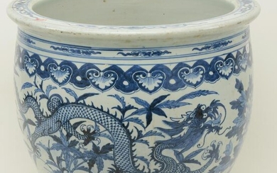 Large 19th century Chinese blue and white porcelain