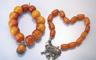 Lot 2 amber chain, Tibet with silver-...
