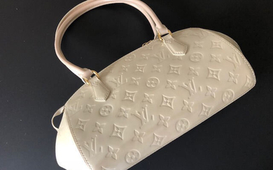 Louis Vuitton -Sherwood Vernis Ivory Patent Leather Handbag