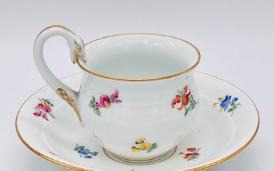 Meissen - Cup and saucer - Cup with Swan handel - Porcelain